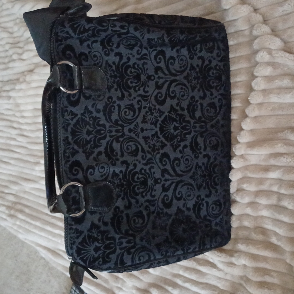 Purse - Picture 2 of 2